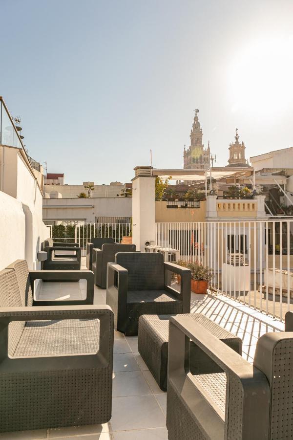 Green-Apartments Mansion Blue Catedral Севилья Экстерьер фото
